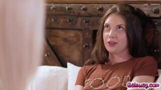 Тайная Любовь, Эки Өлкө Ортосундагы Горячими Лесбиянками