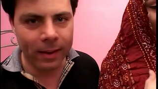 Болен Човек ебе во Празници Индискиот Wilfe за Пари Мамење Курва