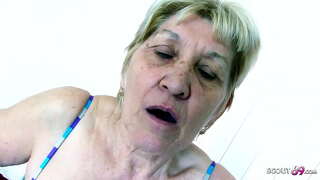 Mycket gamla Mormor Gabi har Sex med Monster kuk unge