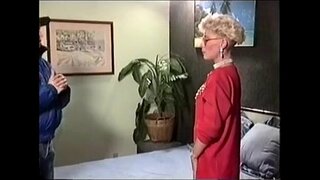 Эбби Гейл Порнозвезда трахается бу анал винтаж