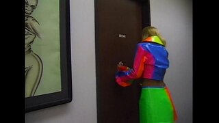 T - Kjeft Og gjøre meg - scene 1