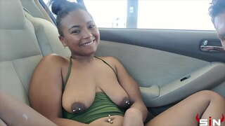 Skitne Hore blir knullet utenfor